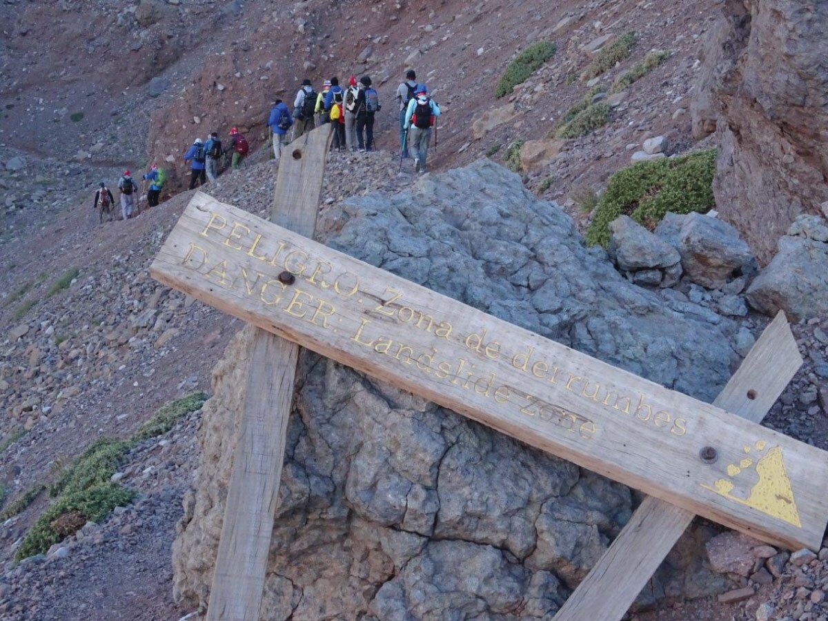 Peligro, zona de derrumbes